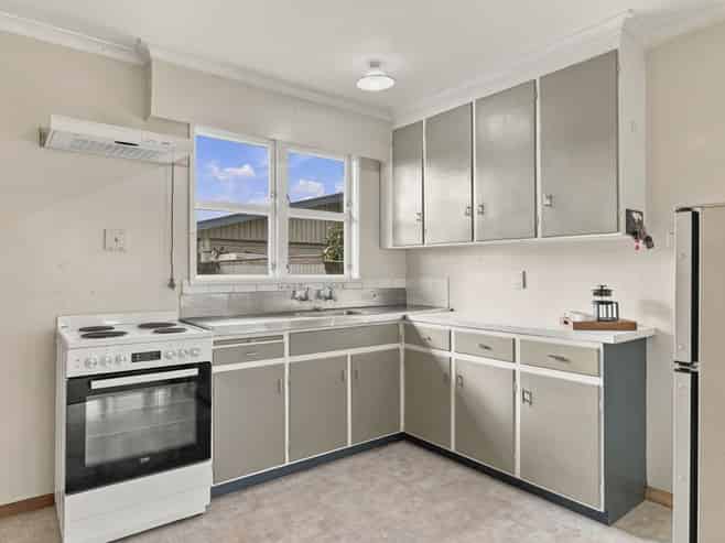 94 Fairs Road, Milson