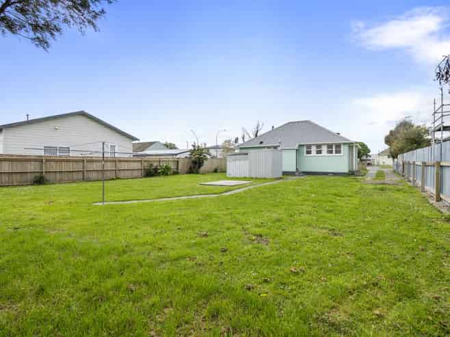 4 Thames Street, Roslyn