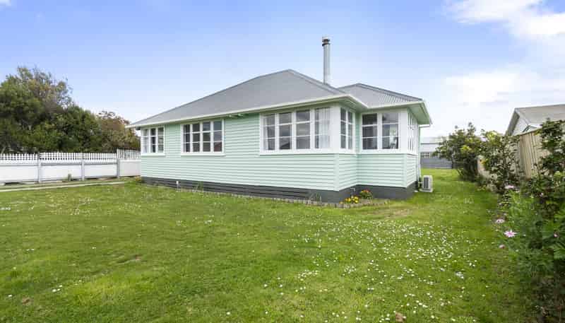 4 Thames Street, Roslyn