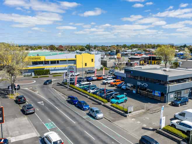 Rare Automotive Facility - Showroom & Workshops.