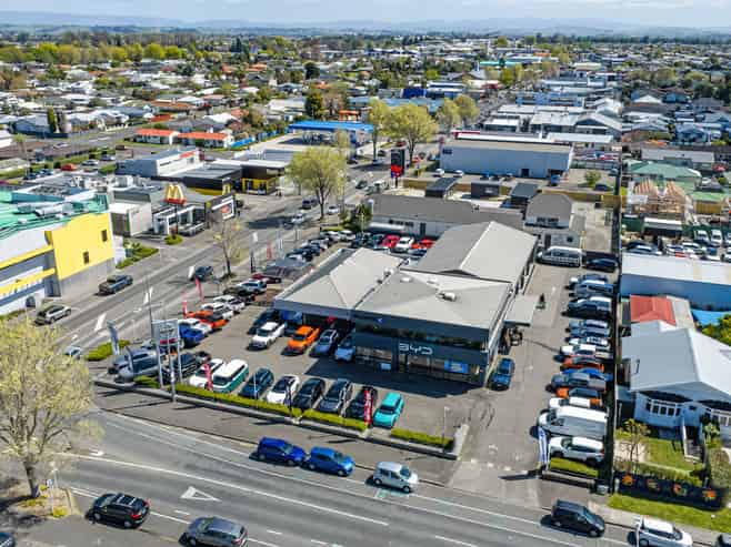 Rare Automotive Facility - Showroom & Workshops.