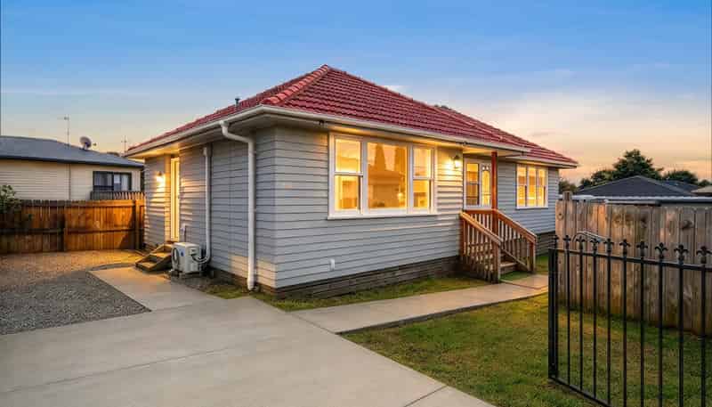 14B Ivon Road, Otara