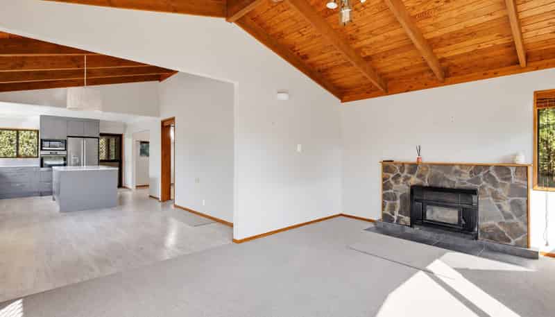 50 Turntable Hill Road, Whakamarama
