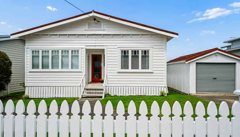 15 Aramoana Avenue, Devonport