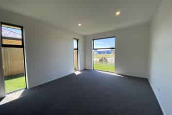 28 Dallimore Drive, Belfast