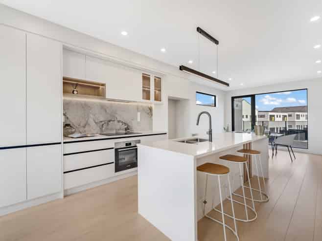 49 Greenway Lane, Westgate