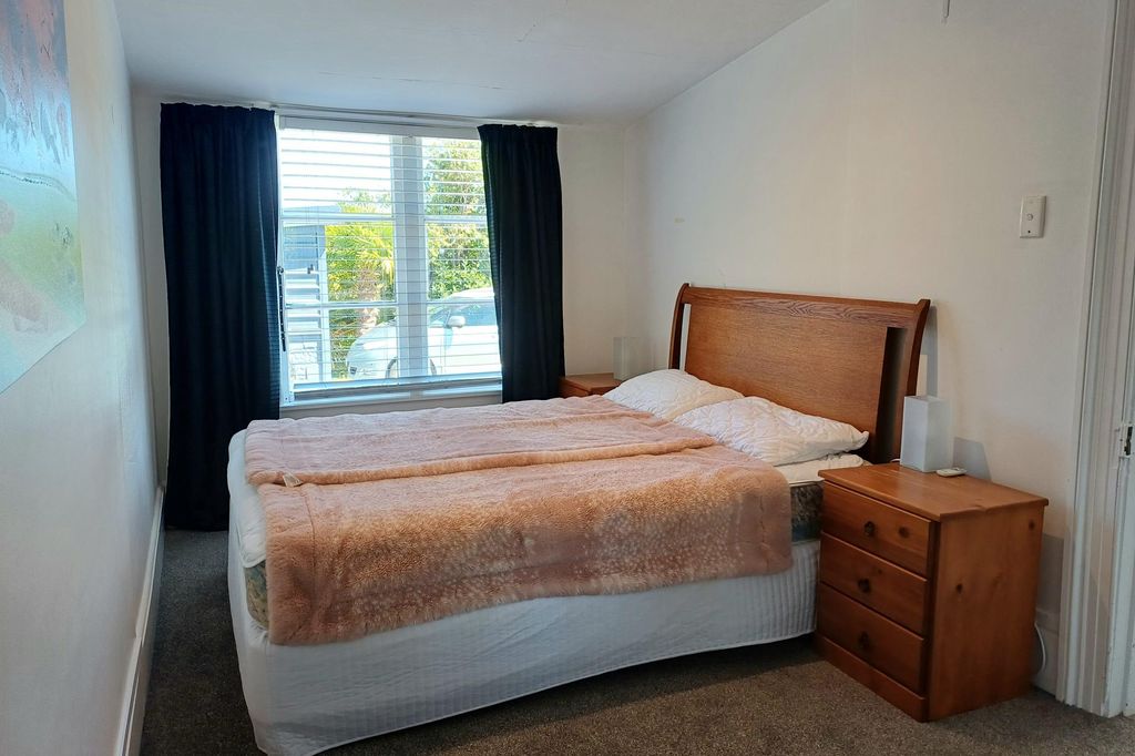 Fully Furnished 1 bedroom Flat 3