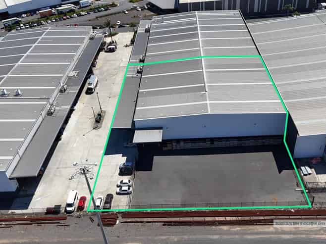 CBRE | 2,048sqm Premium Warehouse on Neilson St