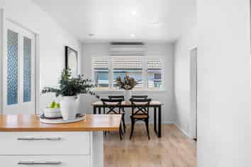 62 Achilles Street, Burwood