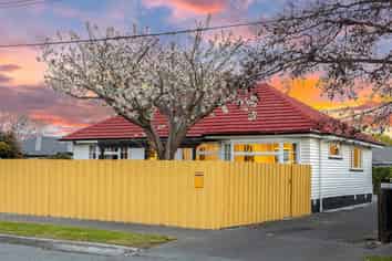 62 Achilles Street, Burwood