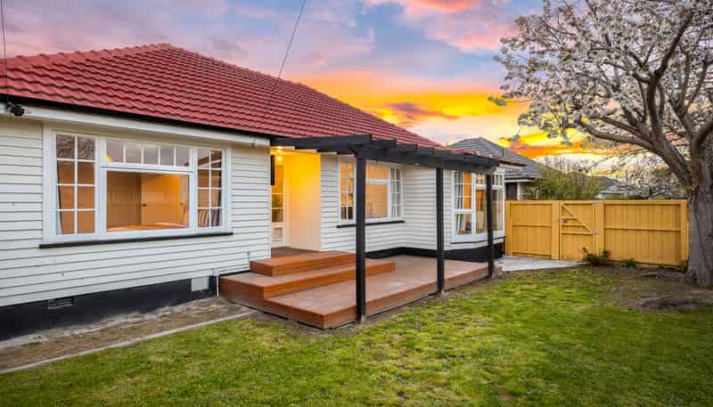 62 Achilles Street, Burwood