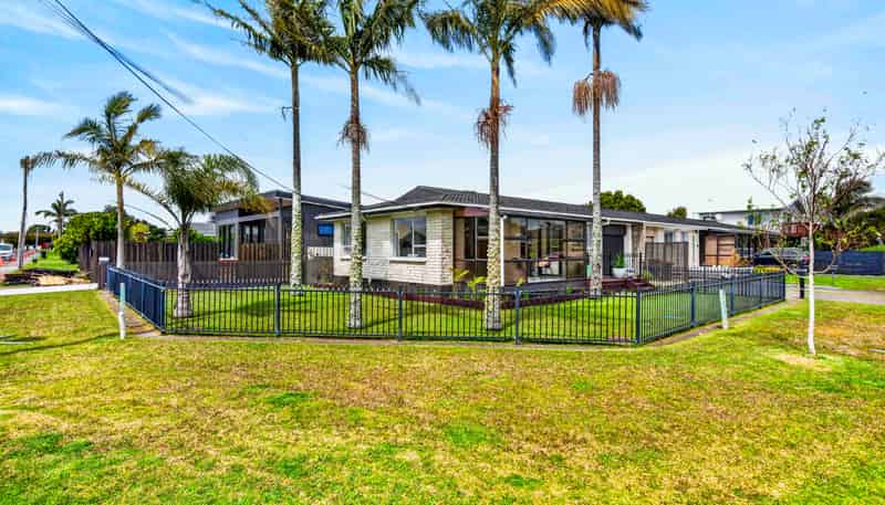 1A Melanie Place, Orewa