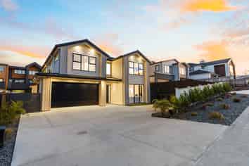 6 Luff Place, Long Bay