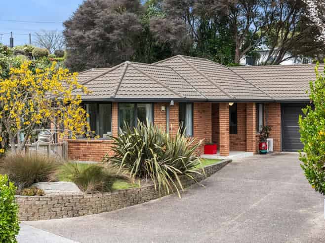 12 Chesterton Drive, Cambridge