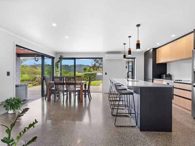 16 Moorey Lane, OTAIKA