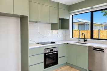 1/103 Flanshaw Road, Te Atatu South
