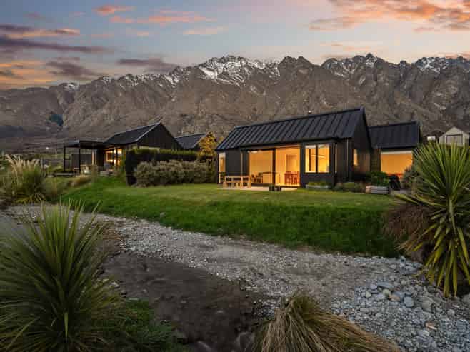 5 Kotuku Lane, Jacks Point