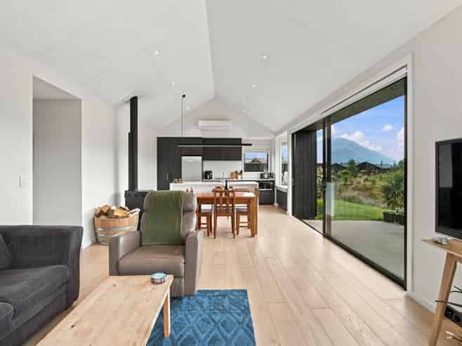 5 Kotuku Lane, Jacks Point