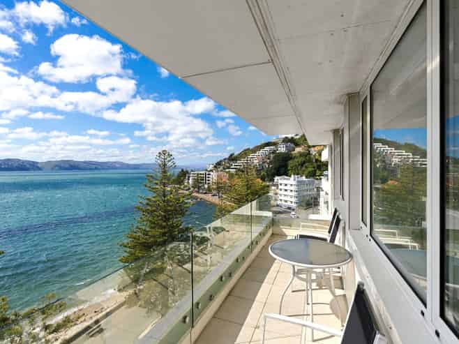 7/248 Oriental Parade, Oriental Bay