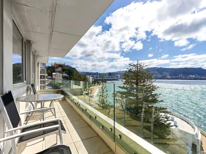 7/248 Oriental Parade, Oriental Bay