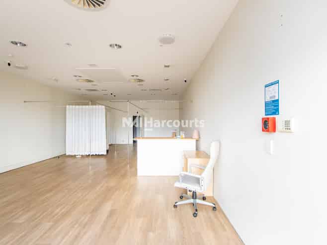 High End Takapuna Retail - Available Now