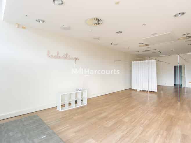 High End Takapuna Retail - Available Now