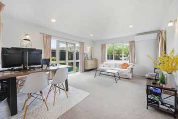 1/10 Fencotie Place, Northpark
