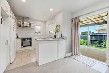 1/10 Fencotie Place, Northpark