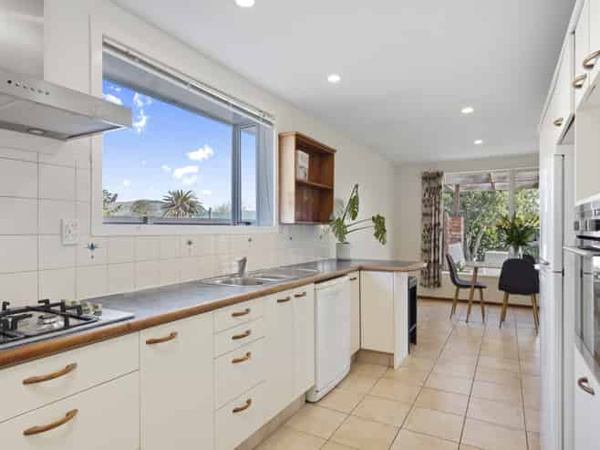 464 Marine Parade, South New Brighton