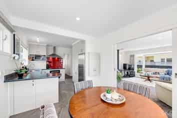 9 Derwent Lee Grove, Epuni