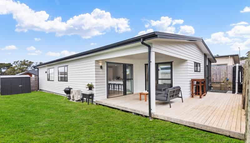 17 Joseph Kokich Avenue, Swanson