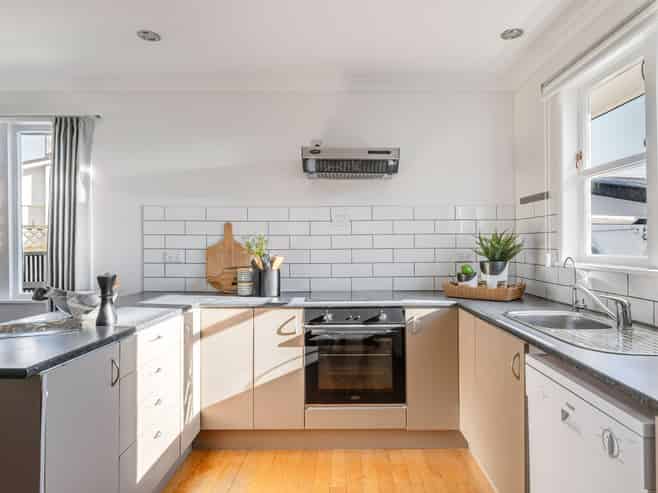 8 Firth Place, Awapuni