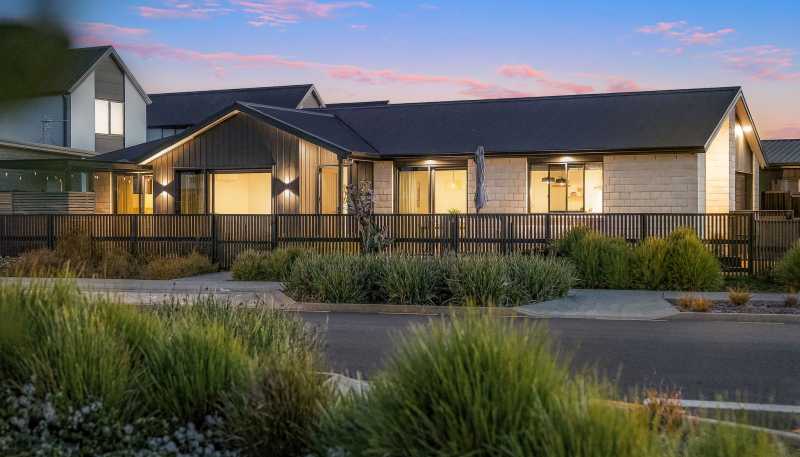 1 Chrysler Street, Papamoa