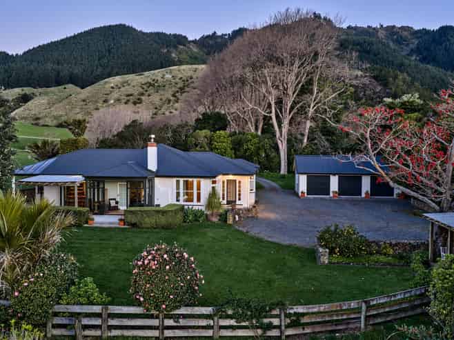 3 Hadfield Road, Peka Peka