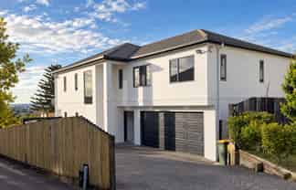 90B Pupuke Road, Hillcrest