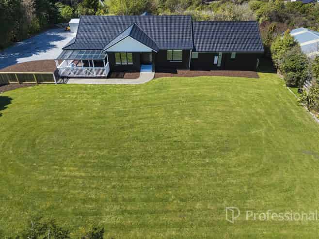 74a Kirton Drive, Riverstone Terraces
