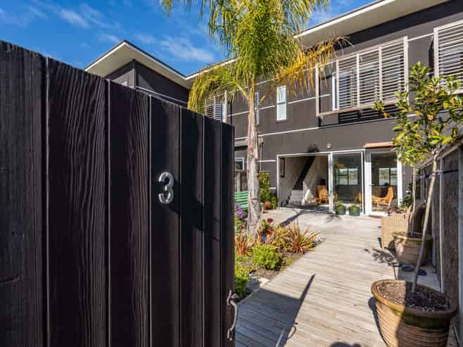 3/9 Humber Street, Pandora
