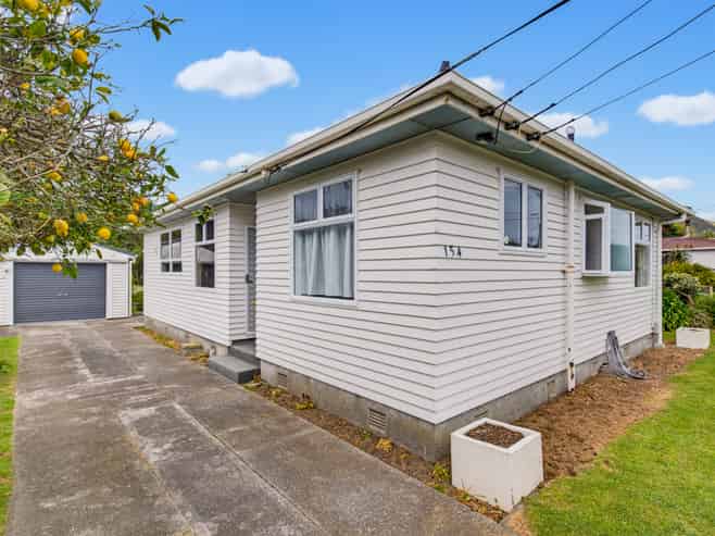 154 Tilley Road, Paekakariki