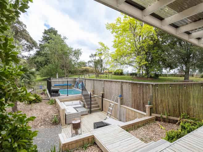 468 Flag Range Road, Sherenden