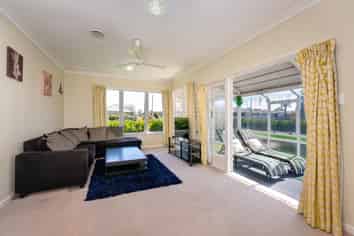 301 Frimley Avenue, Frimley