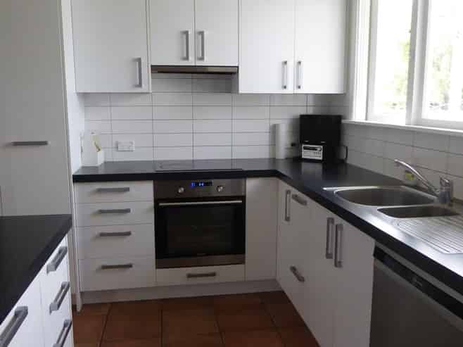 805 Clive Street, Akina