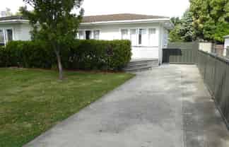805 Clive Street, Akina