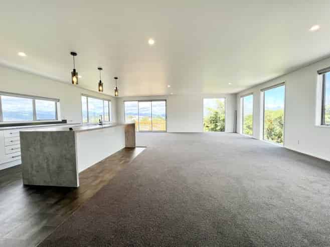 4 Benhar Close, Kelson