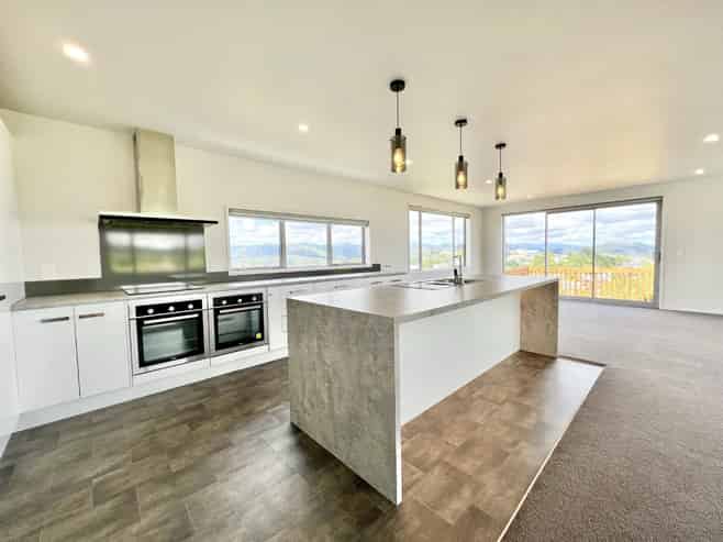 4 Benhar Close, Kelson