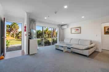 3/340 Gulf Harbour Drive, Gulf Harbour