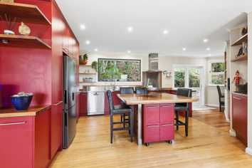94 Mana View Road, Paremata