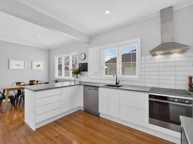 67 St Johns Road, Meadowbank