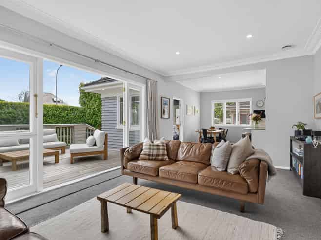 67 St Johns Road, Meadowbank