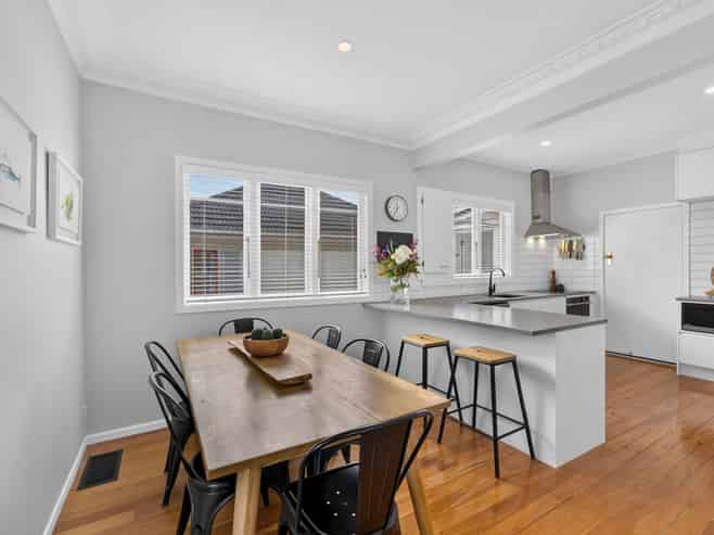 67 St Johns Road, Meadowbank