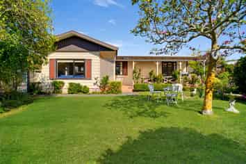 16 Kaweka Place, Havelock North